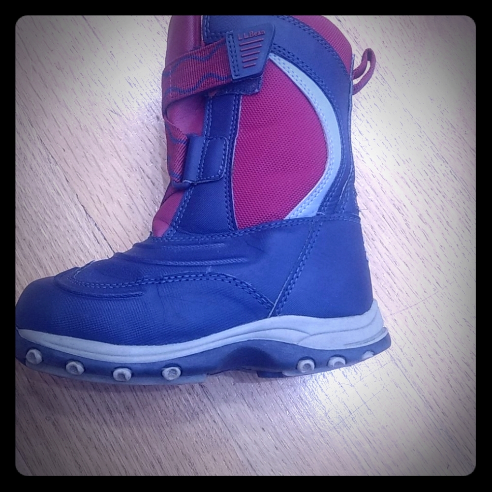 Snow boots